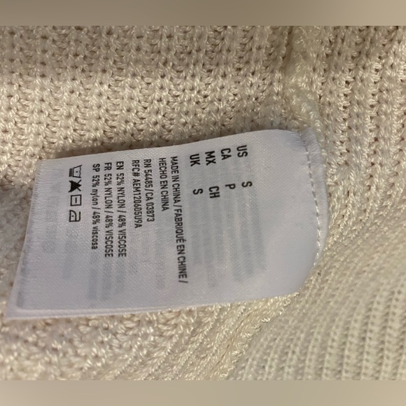 Pink white gradation Off the shoulder knit Sz Small American Eagle outfitters AE - Picture 6 of 6